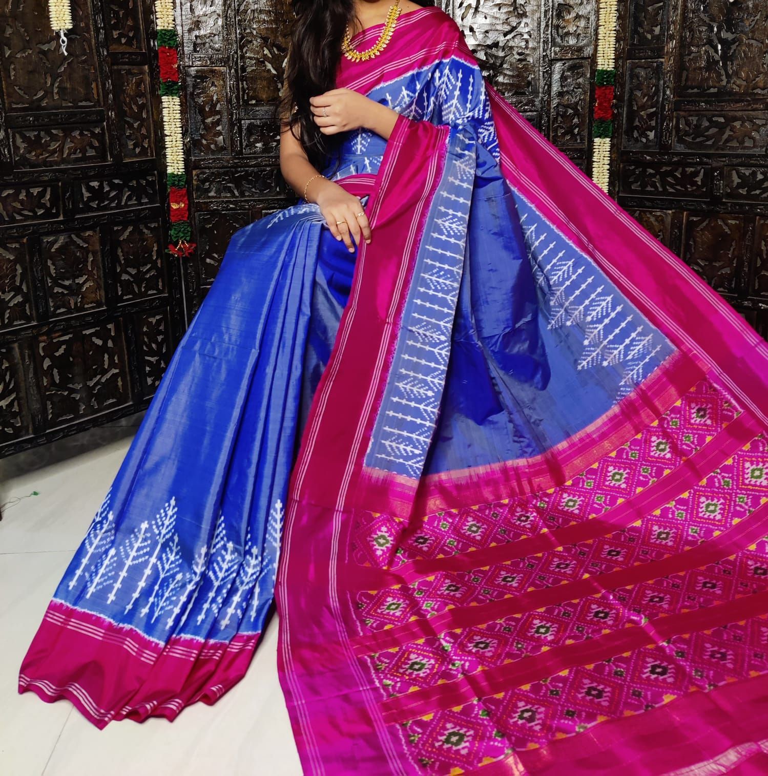 Ikkat Pochampalli Exclusive Style 20-Exclusive