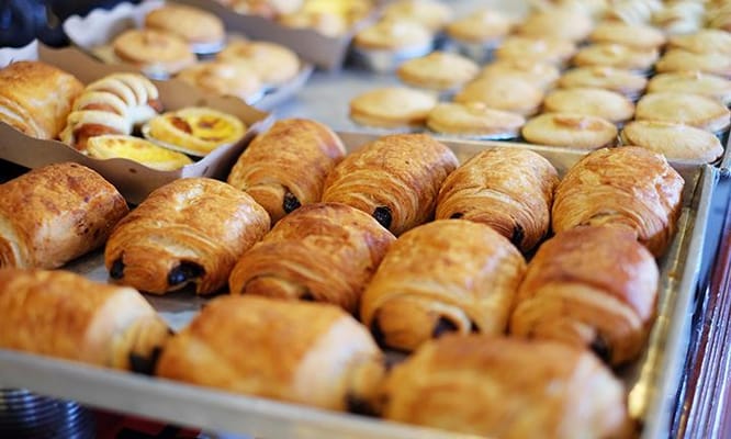 Brewbakes Cafe & Bistro