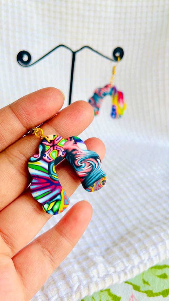 Daisy handcrafted clay earrings - Earrings | Buy online on ZillyBuy