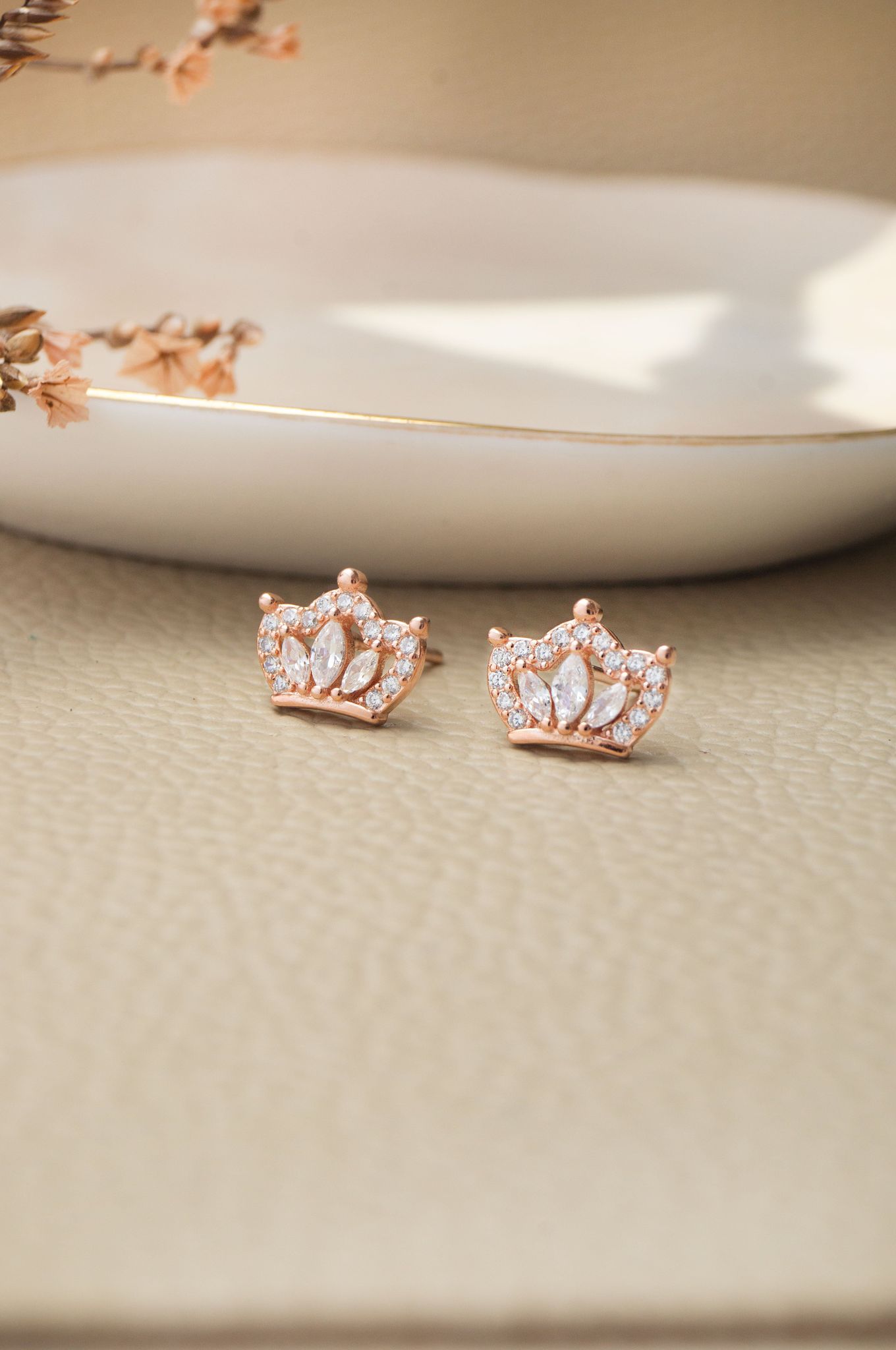 Pretty Crown Rose Gold Plated Sterling Silver Stud Earrings-Rose