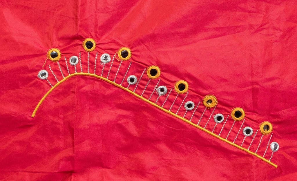 sonchiraiya embroidery blouse piece04