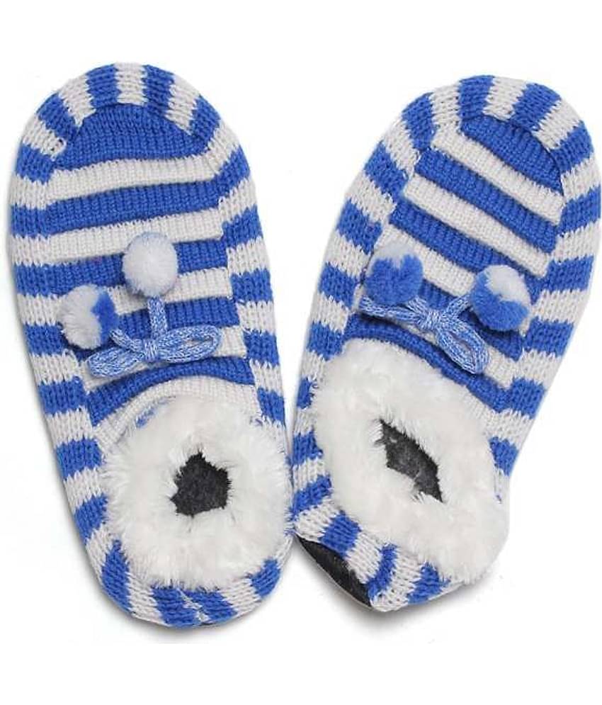 Bizarro.in Stripes Design Women's Blue Footies