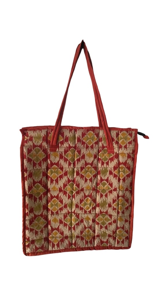 Red and Green Geometric Print Tote Bag with Zipper Closure and Double Handles