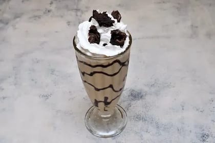 Tiramisu Cake Shake