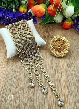 ZEVAR I Gold Toned Pearl Bracelet With Ring-golden
