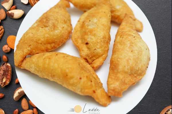 Dry Fruit Karanji 250 G