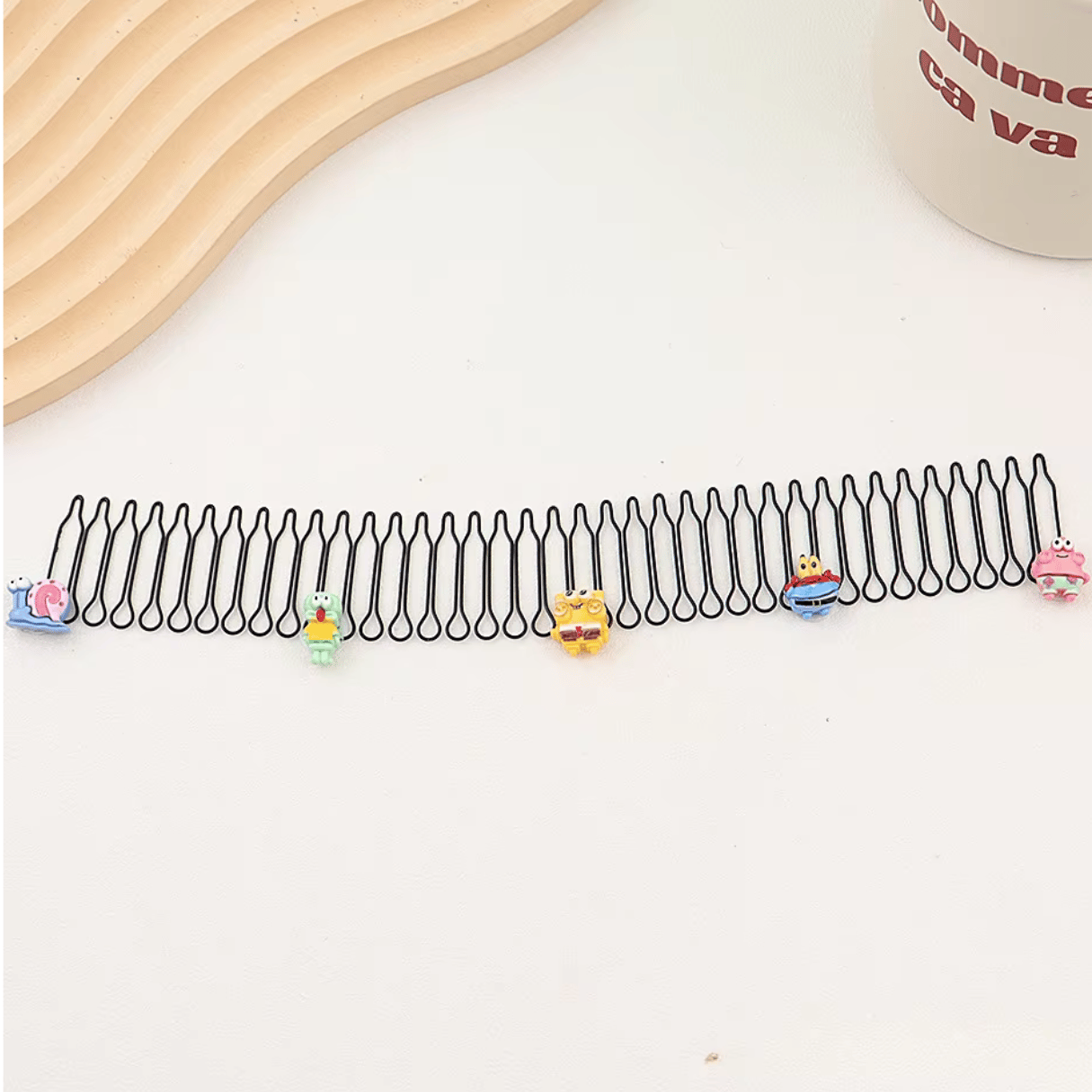 Cute Cartoon Design Hair Comb Strip Kids and Adults (Pack of 4) (Random Design)