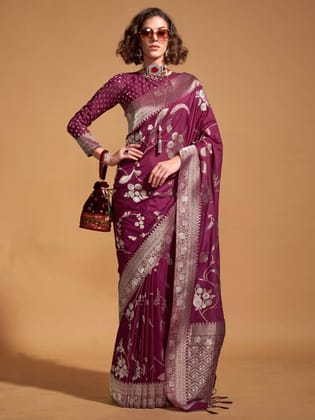 Purple and Violet color Saree in Georgette fabric with Weaving work