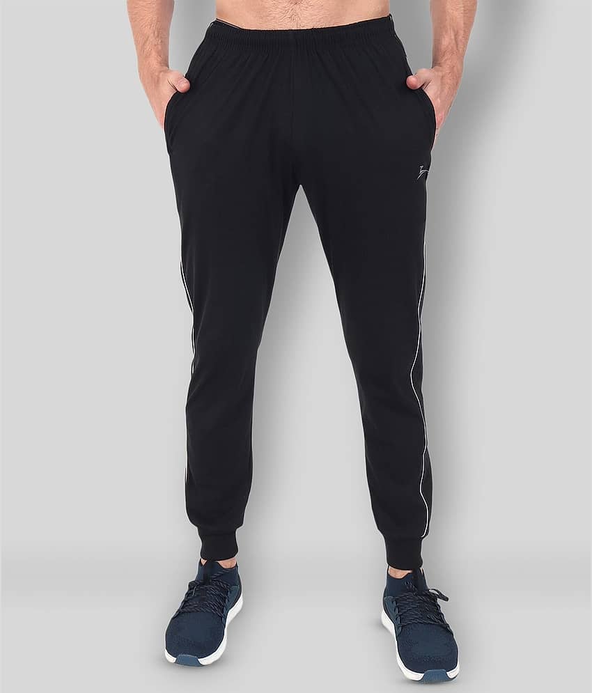 Zeffit - Black Cotton Blend Men's Trackpants ( Pack of 1 )