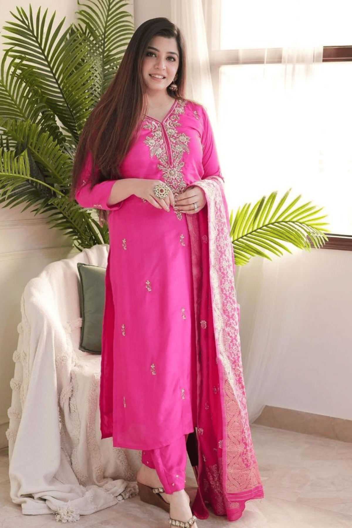 Premium Silk Set With Banarasi Dupatta-M