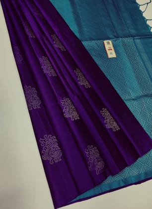 Women's Borderless Kanjivaram Silk Sarees with Unstitched Blouse (Purple)