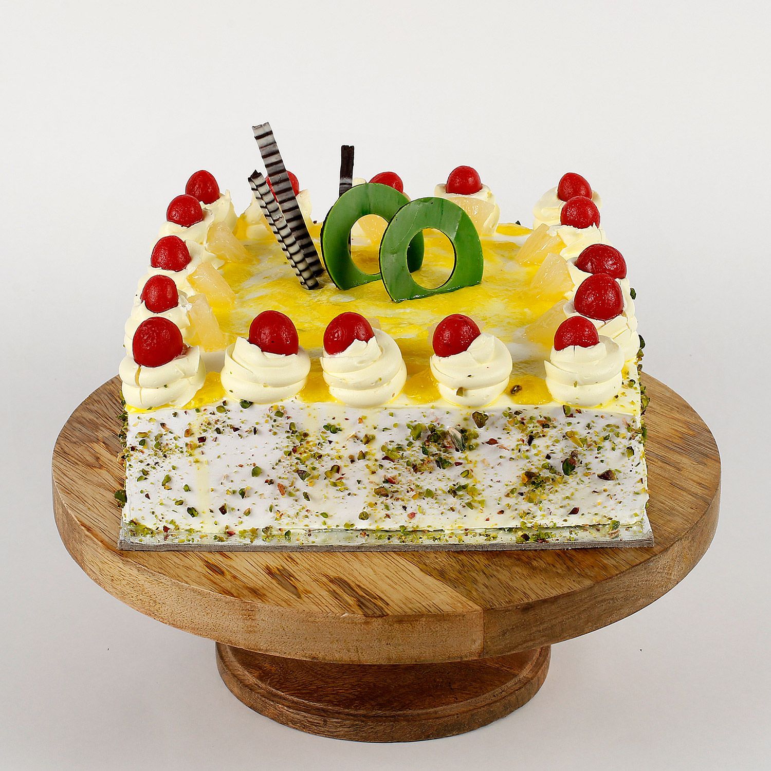 Cream Drop & Cherry Pineapple Cake Half Kg