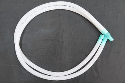 Breathing System Plain / Ventilator Circuit – Adult | Non-Sterile Medical Grade Circuit for ICU & Anaesthesia Machine | Single Use | Standard Connectors