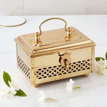 Brass Pan Dan � Handcrafted Brass Paan Container Box, Height : 5 Inch (ZMAS265 B)