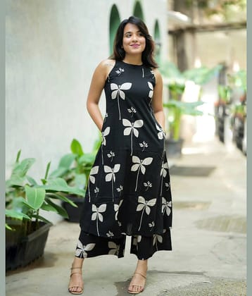 YAGNIK FASHION Women Rayon Self Design A-line Kurti With Pants ( Black )