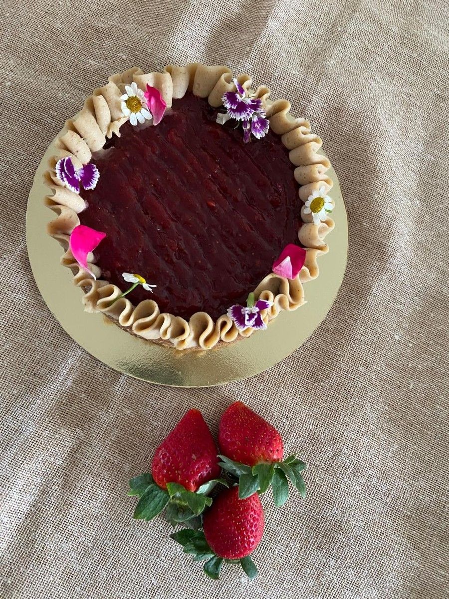 Kadhali Fresh Strawberry & Pistachio Millet Cake (500g) | Fresh Fruit Coulis Topping | Seasonal Gluten-Free Dessert