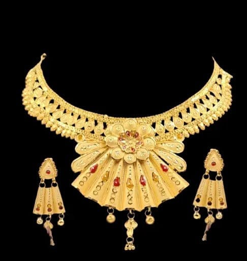 One-Gram Gold-Plated Choker Necklace Set with Unique Design