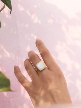 Milkyway Stone Ring-White