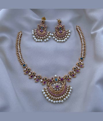 ROFARWORD Gold Brass Necklace Set ( Pack of 1 )