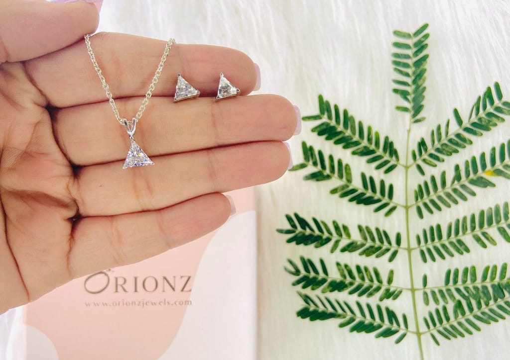 Timeless Triangle Solitaire Set