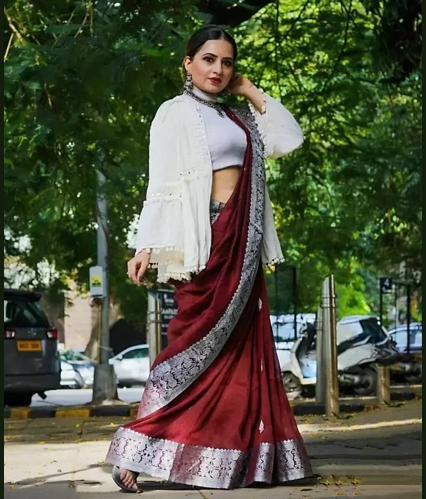 Suntex Silk Woven Saree With Unstitched Blouse Piece ( Maroon )