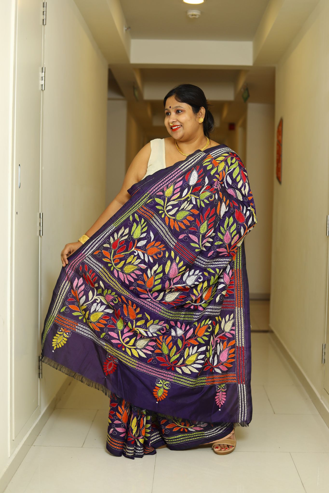 Vasantika-Dark Violet/Purple / Art Silk / Hand Embroidery Kantha Silk