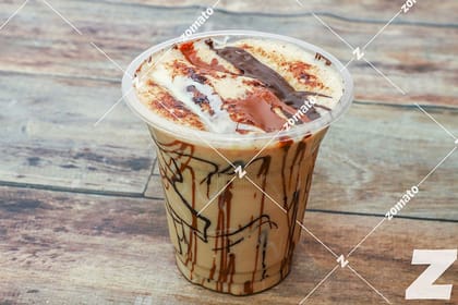 Hazelnut banana shake