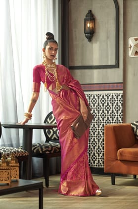 Taffy Pink Soft Silk Kanjivaram weaving Saree