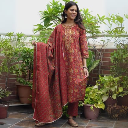 Red Floral Mirrorwork Cotton Kurta Set with Dupatta-XS