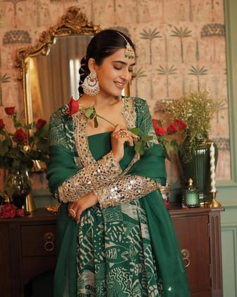 Designer Party Wear Look Embroidery Codding, Sequins With Real Mirror Work 4 Pis-M / Green
