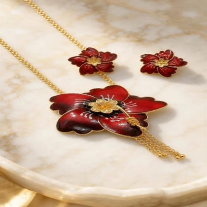 Elayne Crimson Blossom Set Elayne Crimson Blossom Set
