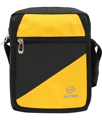 Nice Purse Black Colorblocked Messenger Bag