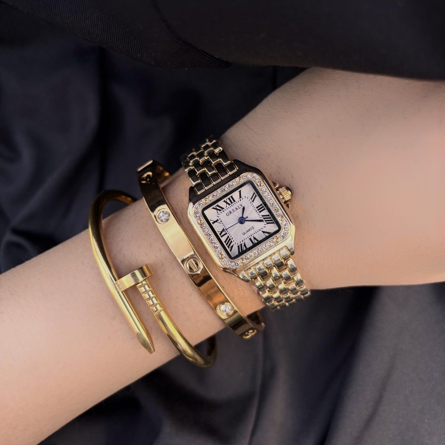 Deepika’s Fav Stack-Stainless Steel / 03