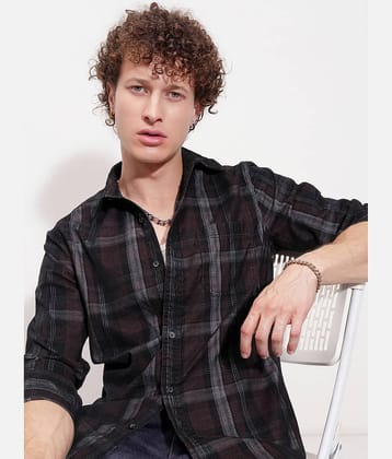 Highlander Cotton Blend Slim Fit Checks Full Sleeves Men's Casual Shirt - Black ( Pack of 1 )