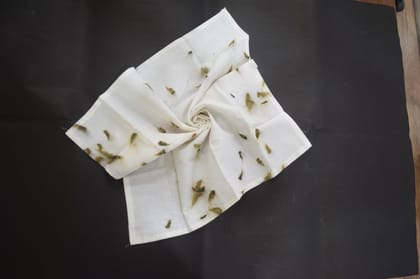 Handkerchief Cloth with Floral Print White Cotton Fabric Square Shape Handkerchief Cloth with Floral Print White Cotton Fabric Square Shape