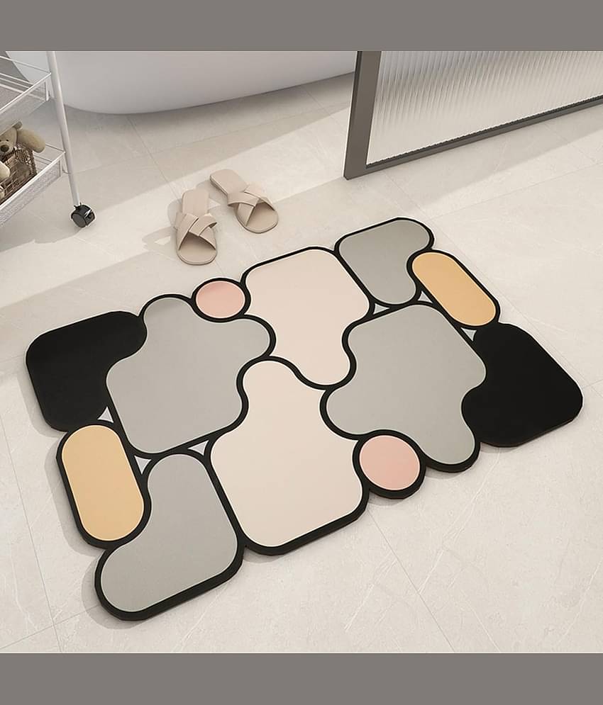 Bhavyta Set of 1 Anti-skid Rubber Door Mat ( 40 X 60 cm ) Assorted