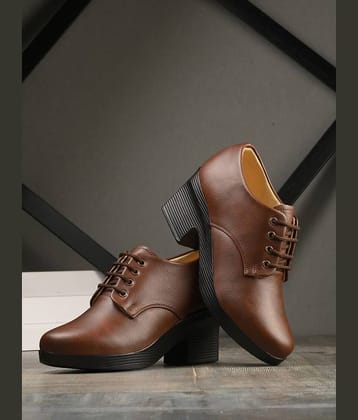 KARADDI Brown Women's Derby Shoes