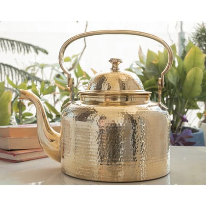 IndianArtVilla Brass Hammered Designer Tea Pot , Kettle Tin Lining Inside, Serving Tea Coffee, Tableware, Serveware-3000ml