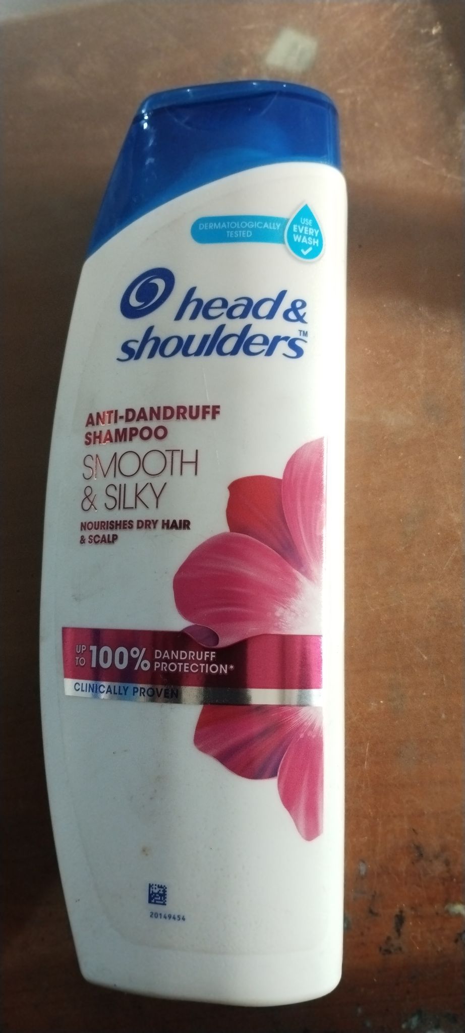 Head& Shoulders Anti-dandruff Smooth & silky Shampoo Dandruff 100% protection 