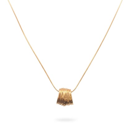 KAYYA21 Elegant Gold Textured Pendant Necklace – Stainless Steel | Anti-Tarnish, Lightweight | Pack of 1