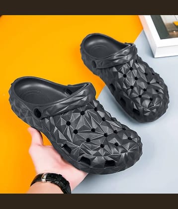 Secritas - Black Men's Clogs