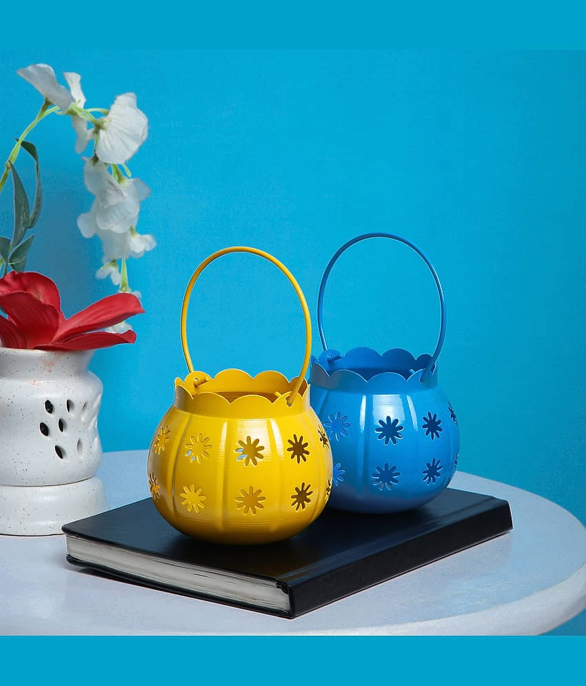 Urban hemlet Table Top Iron Tea Light Holder - Pack of 2