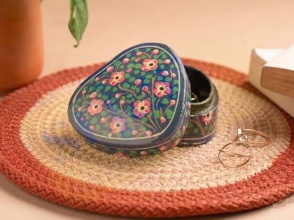 Srjana Kashmiri Paper Mache Heart Shaped Jewelry Box Hand Painted Storage Box Pack of 1