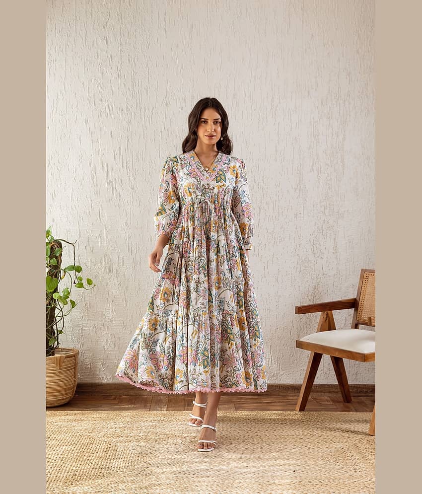 Sheetal associates Women Crepe Printed Fit & Flare Dress ( Multicolor )