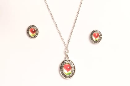 Vintage Poppy Locket Necklace With Studs-Red