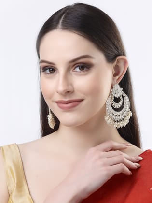 NVR Women Gold-Plated Kundan Handcrafted Chandbalis Earrings-Onesize / Gold / Metal