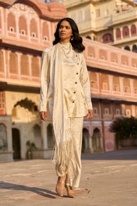 CRUSHED DRAPED SCARF SHIRT-S / Ivory