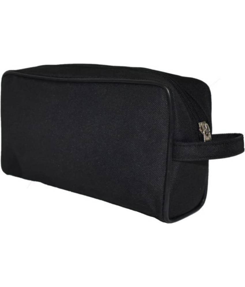Dhanishka Black Hand Pouch