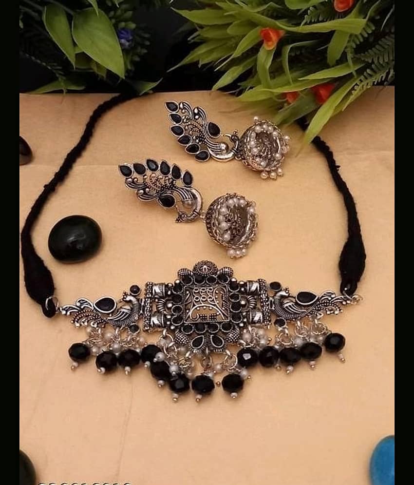 Samridhi DC Silver Alloy Necklace Set ( Pack of 1 )