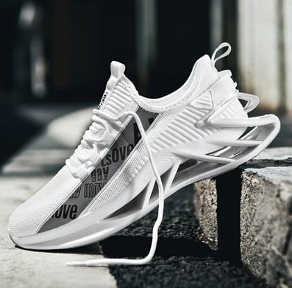 SK172-10 / White